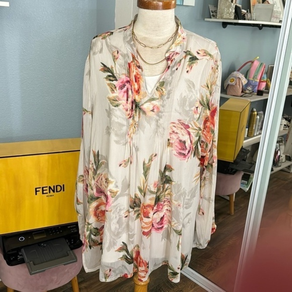 Floral tunic top​